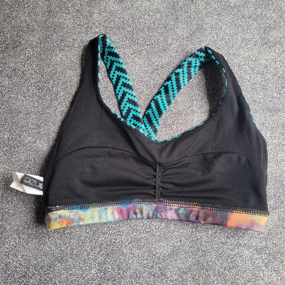 Onzie V strap back sports bra - Picture 3 of 8